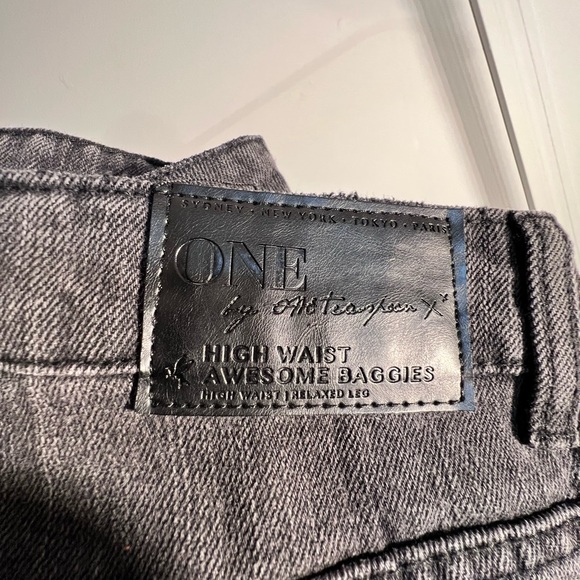 BLACK DISTRESSED JEANS // ONETEASPOON // size 29 🖤 - Picture 2 of 6